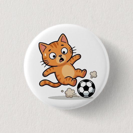 Funny Soccer Cat Kicking Ball Button 缶バッジ (正面)