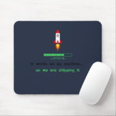 Funny Software Engineer Shipping It  マウスパッド (マウス)