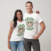 Funny St Patrick Day Feeling Lucky Smile Face Tシャツ (ユニセックス)