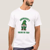 Funny St. Patrick's Day Gnome Tee Tシャツ (正面)