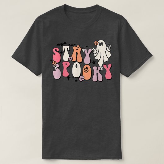 Funny Stay Spooky Vibes Retro Floral Ghost Hippie  Tシャツ (デザイン正面)
