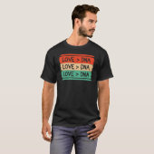 Funny Step Mom apparel DNA Is Greater Than Love ap Tシャツ (正面フル)