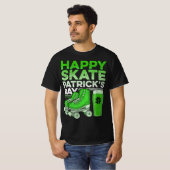 Funny StPatrick's Day Roller Skates Beeer Tシャツ (正面フル)