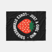 Funny Strawberry Art For Girls Women Fruit Strawbe フリースブランケット (正面(横))