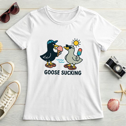 Funny Summer Goose; Goose with Ice Cream Tシャツ