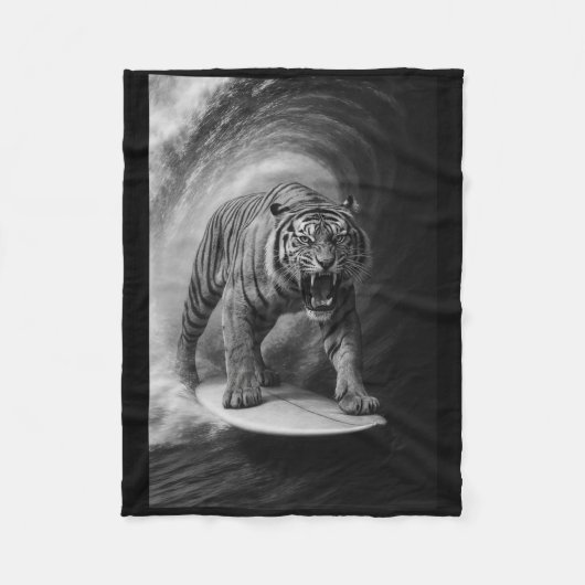 Funny Surfing Bigfoot Sea Selfie On Surfboard Safa フリースブランケット (正面)