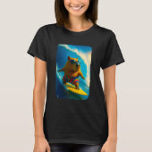 Funny Surfing Capybara in Rainbow Shorts Tシャツ (正面)
