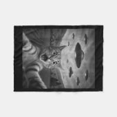 Funny Surprised Ed Cat Selfie With Alien Ufo Cat U フリースブランケット (正面(横))