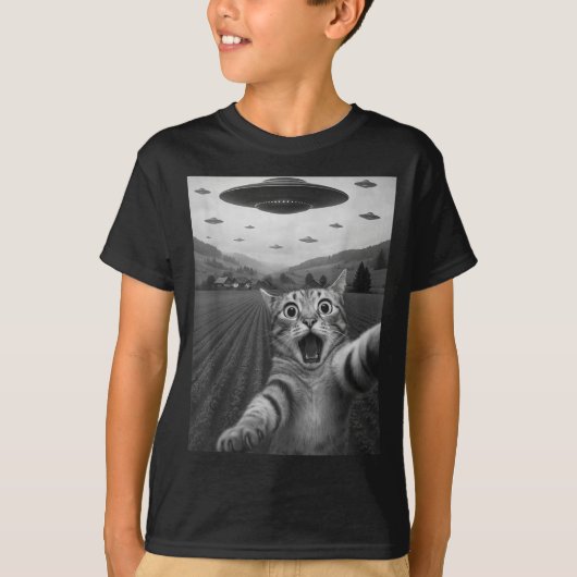 Funny Surprised Ed Cat Selfie With Alien Ufo Cat U Tシャツ (正面)