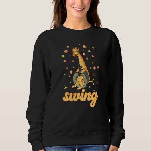 Funny swinging giraffe for a the swing and giraffe スウェットシャツ (正面)
