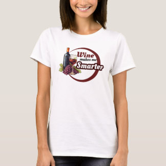 Funny T-Shirt Wine makes me smarter Tシャツ