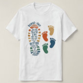 Funny t-shirt with daddy's footprint design tシャツ (デザイン正面)
