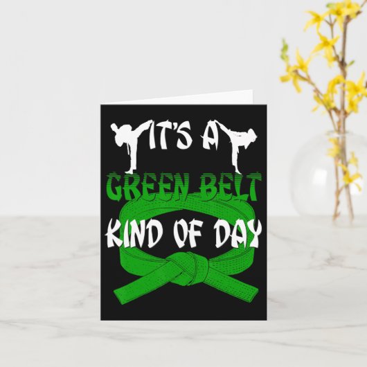 Funny Taekwondo Shirt Karate Its A Green Belt Kind カード (黄色い花)
