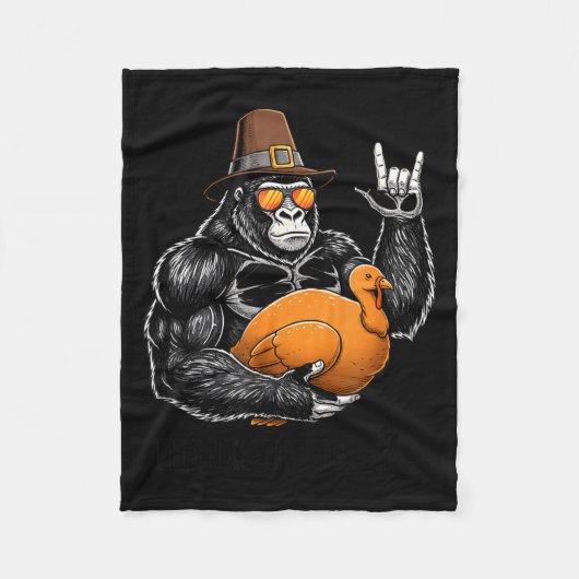 Funny Thanksgiving Gorilla Holding Turkey Lgrim Ha フリースブランケット (正面)