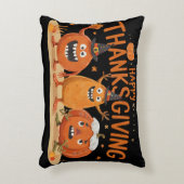 Funny Thanksgiving Pumpkins in Witch Hats Cartoon アクセントクッション (正面(垂直))