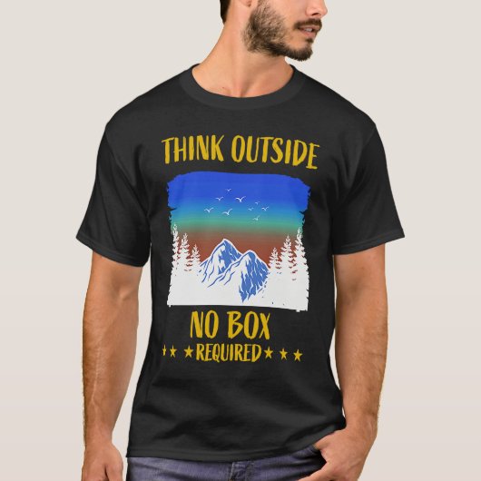 Funny Think Outside Box Outfit For Hiking Father's Tシャツ (正面)