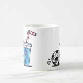 Funny Thirsty Soccer Ball Needing Cold Water Drink コーヒーマグカップ (中央)