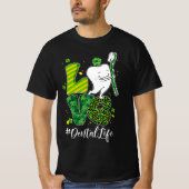 Funny Tooth Leopard Shamrock Dental Dentist St Pat Tシャツ (正面)