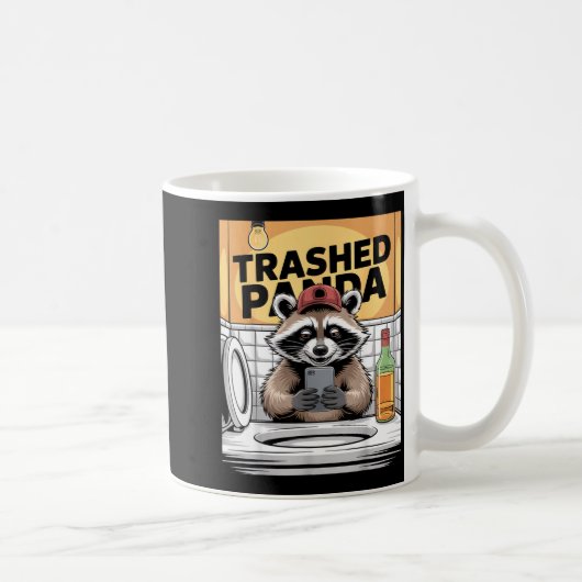 Funny Trashed Panda Raccoon Gets Drunk コーヒーマグカップ (右)