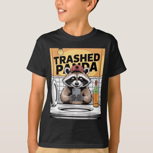 Funny Trashed Panda Raccoon Gets Drunk Tシャツ (正面)