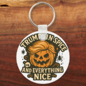 Funny “Trumpkin Spice & Everything Nice” Halloween キーホルダー (正面)