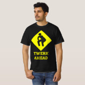 Funny Twerk Dance  Tシャツ (正面フル)