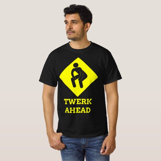 Funny Twerk Dance  Tシャツ (正面フル)