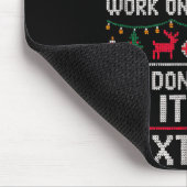 Funny Ugly Sweater To Everyone I Offended This Yea マウスパッド (コーナー)