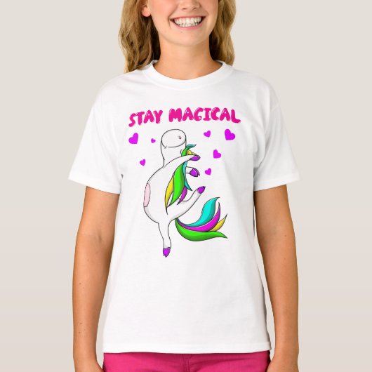 FUNNY UNICORN Stay Magical Tシャツ (正面)