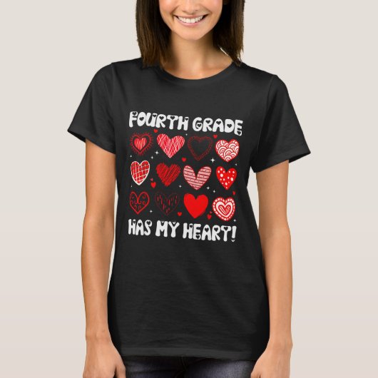 Funny Valentine Teacher Fourth Grade Has My Heart Tシャツ (正面)