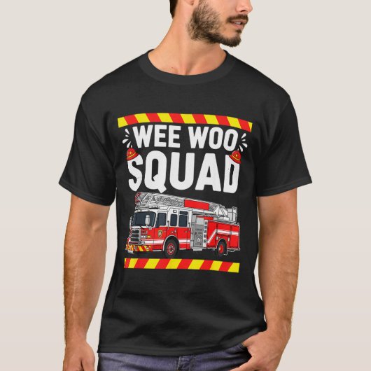 Funny Wee Woo Squad Fire Department Firefighter Fi Tシャツ (正面)