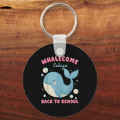 Funny Whalecome Back To School College Ocean Teach キーホルダー (正面)