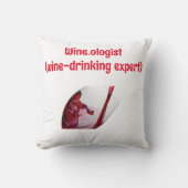 Funny Wine-Themed  クッション (正面)