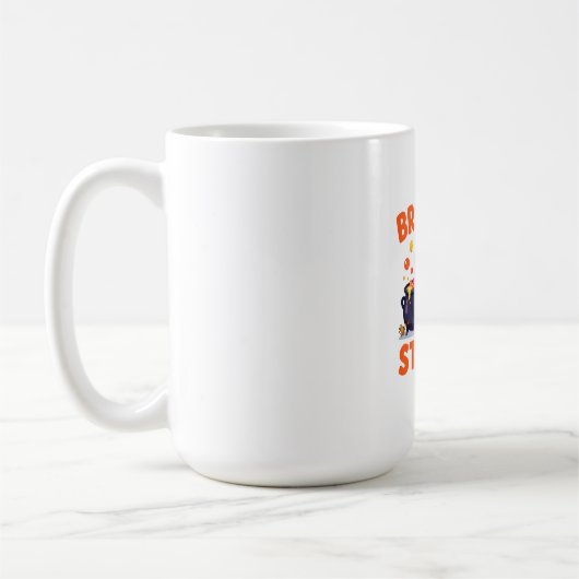 Funny Witch Yoga Design – "Brew & Stretch" Cartoon コーヒーマグカップ (左)