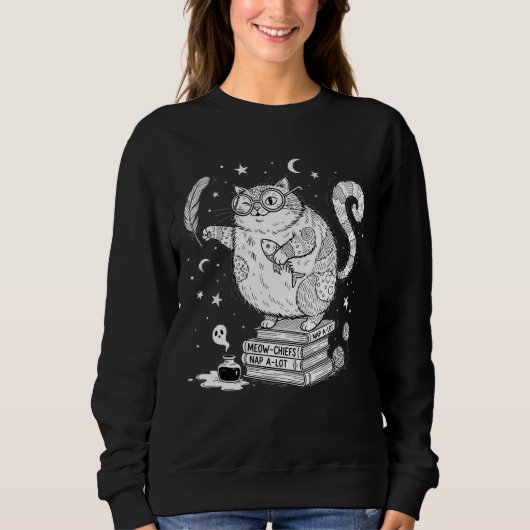 Funny Witchy Cat on Books  スウェットシャツ (正面)