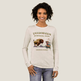 Funny woman taking picture of wild bison T-Shirt トライブレンドＴシャツ