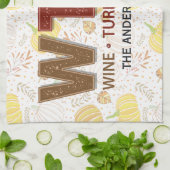 Funny WTF Wine Turkey Family Thanksgiving キッチンタオル (折り畳み)