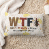 Funny WTF Wine Turkey Family Thanksgiving ランバークッション (ブランケット)