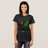 Funny Xmas Black Cat Pushing Christmas Tree Over C Tシャツ (正面フル)