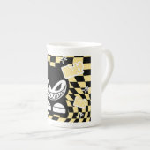 Funny Yellow Labubou-Inspired Mug | Cute Bold  ボーンチャイナマグカップ (正面右)