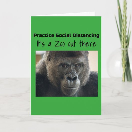 Funnycombによるコロナ暴動の真ん中のゴリラ カード (正面)