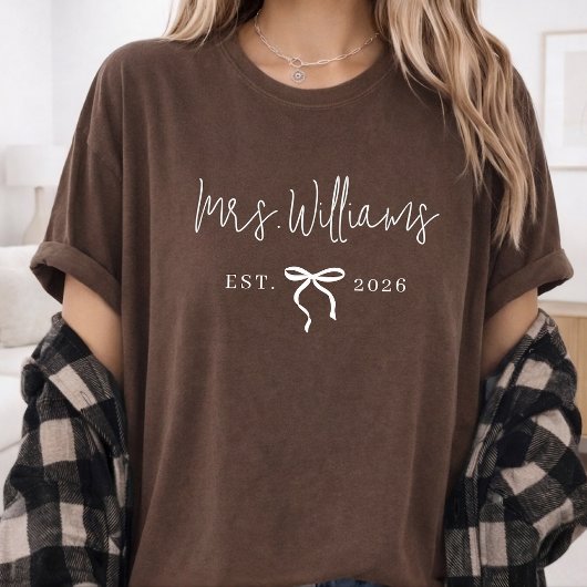 Future Mrs | Elegant Script Custom Engagement Gift Tシャツ