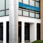 Futurescape: 2024年のクラス青と黄色の卒業生 横断幕 (ビルの外側)