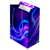 Futuristic Neon Liquid Waves – Electric Energy Flo ミディアムペーパーバッグ (裏面アングル)
