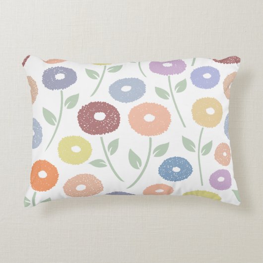 Fuzzy Flower Lg Pattern Pastels on White アクセントクッション (正面)