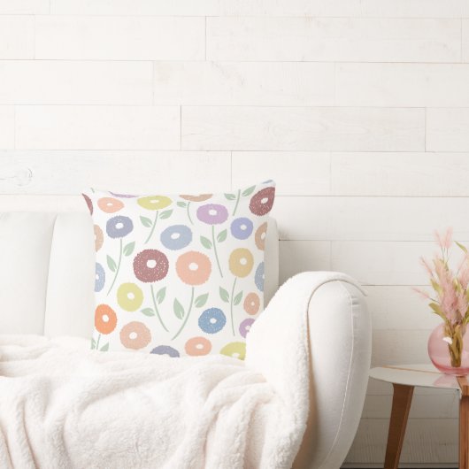 Fuzzy Flower Lg Pattern Pastels on White クッション (ソファ)