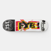 FYE / TST スケートボード (横)