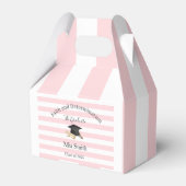 Gable Favor Box Pink Stripe Graduate 2026 フェイバーボックス (正面サイド)