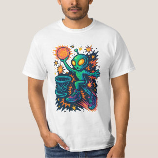 Galactic Dunk: Alien in Kicks! Tシャツ