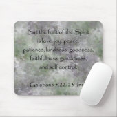 Galatiansの5:22 -精神の23の~のフルーツ マウスパッド (マウス)